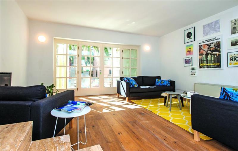 4 Bedroom Villa with Pool in Split City, sleeps 8