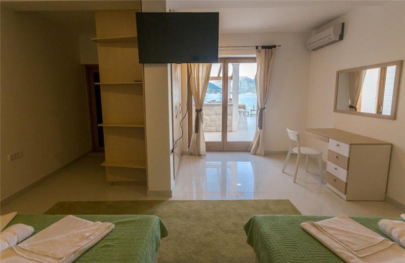 3 Bedroom Seafront Villa near Kotor, sleeps 6-8