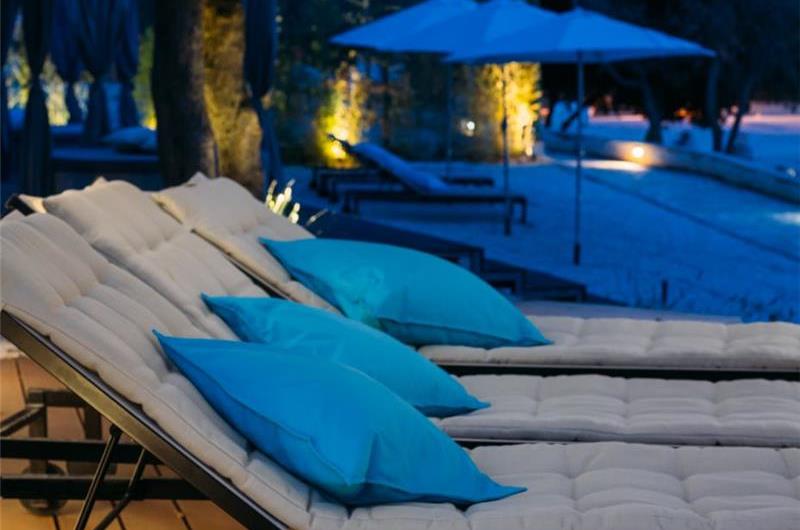 11 Bedroom Villa with Outdoor Pool and Indoor Penthouse Pool near Pula, sleeps 22-26