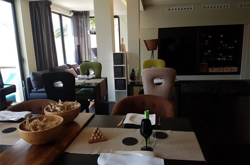 11 Bedroom Villa with Outdoor Pool and Indoor Penthouse Pool near Pula, sleeps 22-26