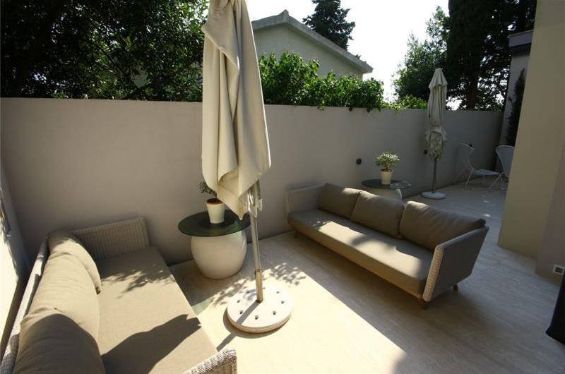 11 Bedroom Villa with Outdoor Pool and Indoor Penthouse Pool near Pula, sleeps 22-26