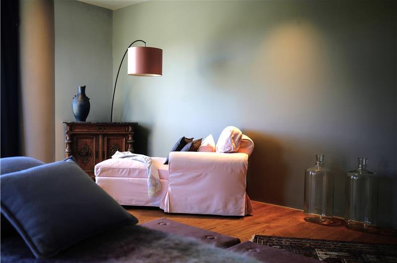 11 Bedroom Villa with Outdoor Pool and Indoor Penthouse Pool near Pula, sleeps 22-26