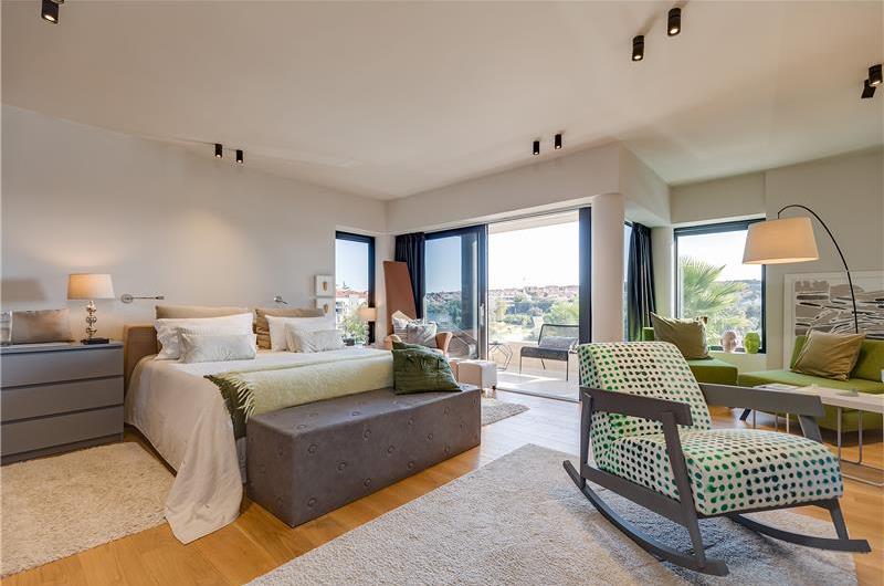 11 Bedroom Villa with Outdoor Pool and Indoor Penthouse Pool near Pula, sleeps 22-26