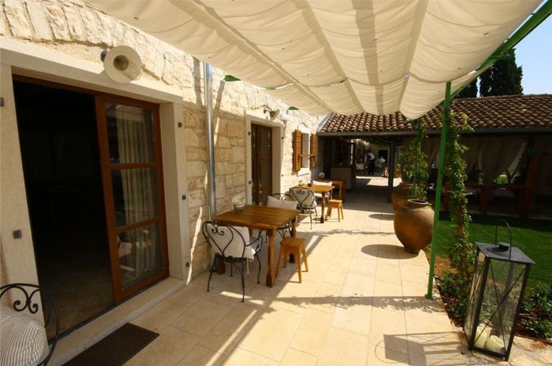 Luxury Villa Estate with 3 Pools on Istrian Vineyards near Bale, sleeps 56-60