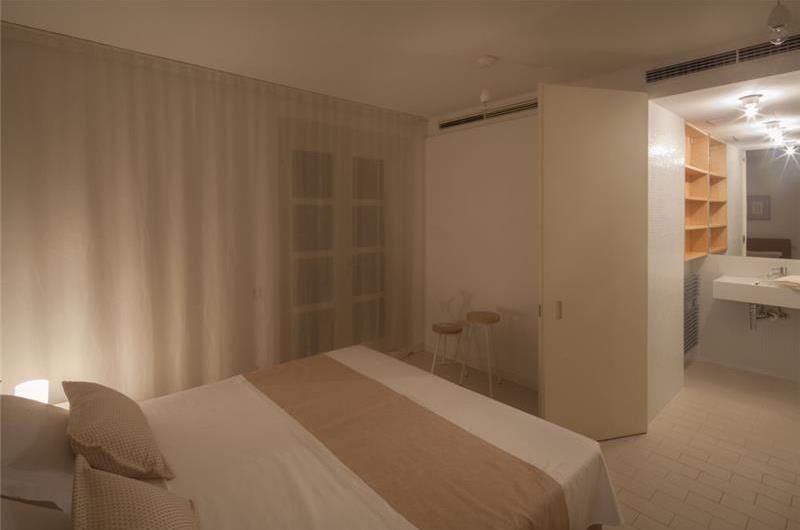 7 Bedroom Villa with Pool near Dubrovnik Old Town, sleeps 14-16