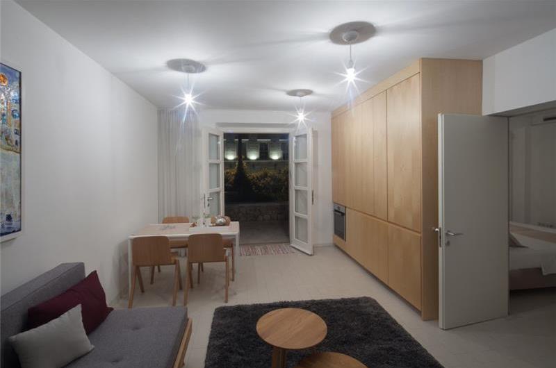 7 Bedroom Villa with Pool near Dubrovnik Old Town, sleeps 14-16