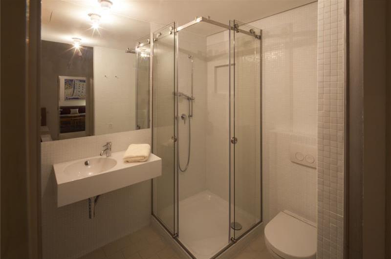 7 Bedroom Villa with Pool near Dubrovnik Old Town, sleeps 14-16