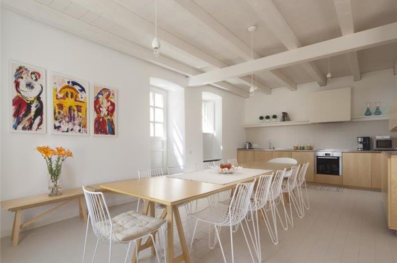 7 Bedroom Villa with Pool near Dubrovnik Old Town, sleeps 14-16