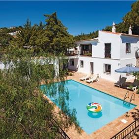 4 Bedroom Villa with Pool and Tennis Courts near Loule, sleeps 8