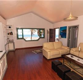 3 Bedroom Villa with Pool and Distant Sea Views near Puerto del Carmen, sleeps 6