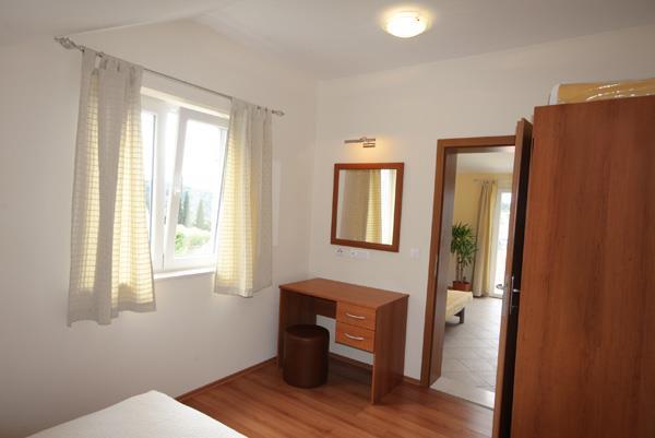 1 Bedroom Apartment in Cavtat, Sleeps 2-3