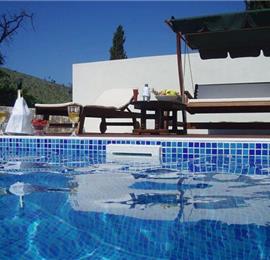 5 Bedroom Villa with Pool near Dubrovnik, sleeps 10-12