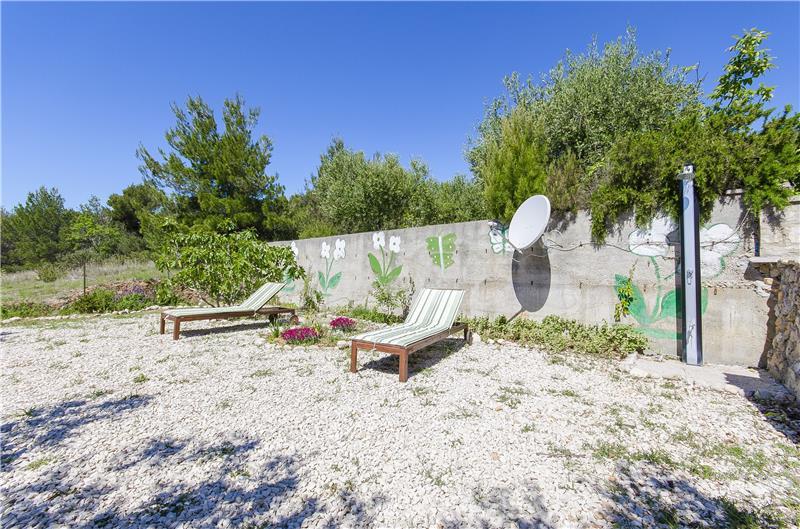 2 Bedroom Stone Cottage in Bol, sleeps 4
