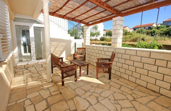 4 Bedroom Apartment with Pool near Korcula Town, sleeps 8