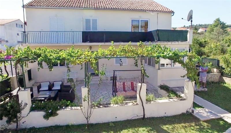 4 Bedroom Apartment with Pool near Korcula Town, sleeps 8