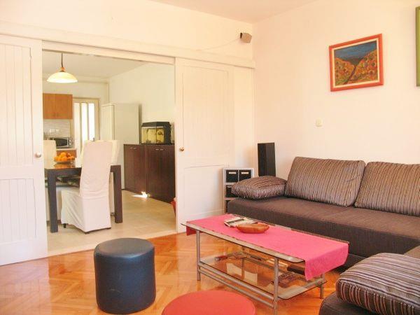 4 Bedroom Apartment with Pool near Korcula Town, sleeps 8