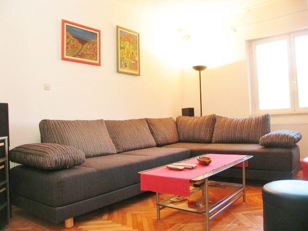 4 Bedroom Apartment with Pool near Korcula Town, sleeps 8