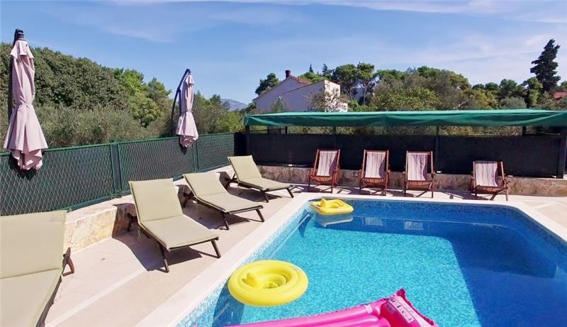 4 Bedroom Apartment with Pool near Korcula Town, sleeps 8