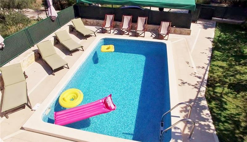 4 Bedroom Apartment with Pool near Korcula Town, sleeps 8