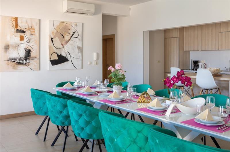 7 Bedroom Villa with Pool and Sea Views near Trogir, sleeps 14