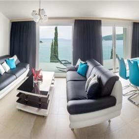 3 Villas with Pools and Sea Views near Trogir, sleep 40