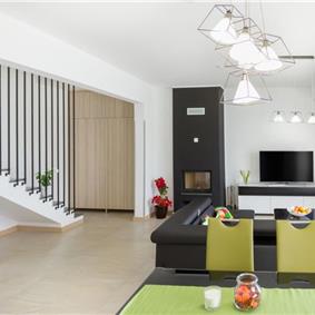 3 Villas with Pools and Sea Views near Trogir, sleep 40