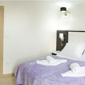 3 Villas with Pools and Sea Views near Trogir, sleep 40
