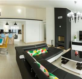 3 Villas with Pools and Sea Views near Trogir, sleep 40