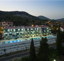 3 Villas with Pools and Sea Views near Trogir, sleep 40