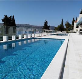 3 Villas with Pools and Sea Views near Trogir, sleep 40
