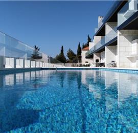 3 Villas with Pools and Sea Views near Trogir, sleep 40