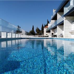 3 Villas with Pools and Sea Views near Trogir, sleep 40