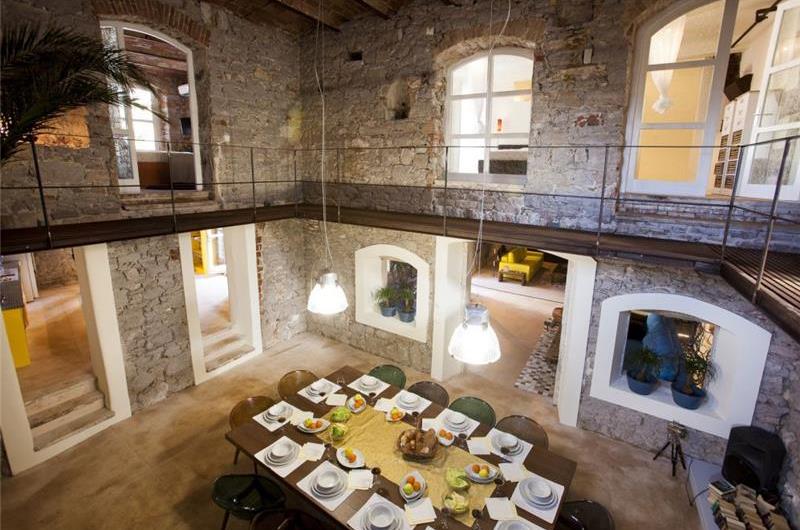 Luxury 4 Bedroom Villa with Indoor and Outdoor Pools in Jelsa, sleeps 8-12
