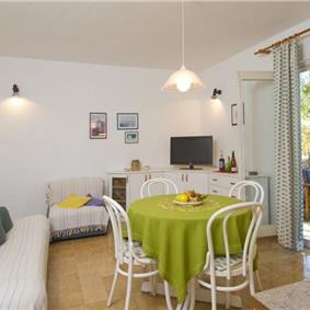 5 Bedroom Seaside Villa with Pool in Supetar, Brac Island, Sleeps 9-11