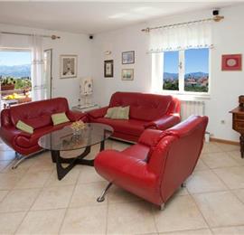 5 Bedroom Seaside Villa with Pool in Supetar, Brac Island, Sleeps 9-11