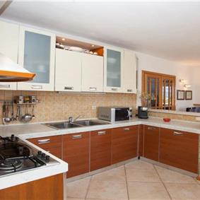 5 Bedroom Seaside Villa with Pool in Supetar, Brac Island, Sleeps 9-11
