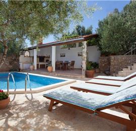 5 Bedroom Seaside Villa with Pool in Supetar, Brac Island, Sleeps 9-11