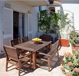 5 Bedroom Seaside Villa with Pool in Supetar, Brac Island, Sleeps 9-11