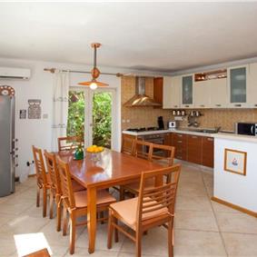 5 Bedroom Seaside Villa with Pool in Supetar, Brac Island, Sleeps 9-11