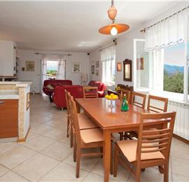 5 Bedroom Seaside Villa with Pool in Supetar, Brac Island, Sleeps 9-11