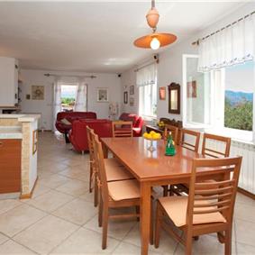 5 Bedroom Seaside Villa with Pool in Supetar, Brac Island, Sleeps 9-11