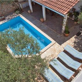 5 Bedroom Seaside Villa with Pool in Supetar, Brac Island, Sleeps 9-11