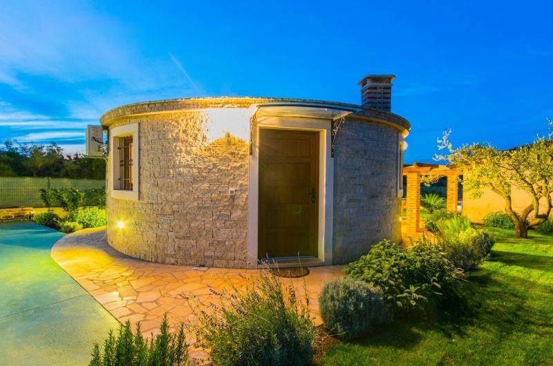 1 Bedroom Villa with Annexe and Pool near Pula, sleeps 2-4