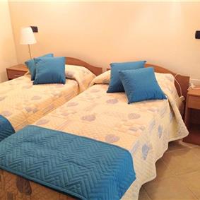 6 Bedroom Villa with Pool near Villasimius, Southern Sardinia, sleeps 12