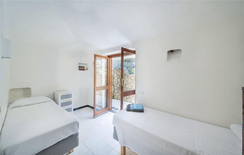 3 Bedroom Seaside Villa in Portobello near Santa Teresa Gallura, sleeps 6