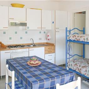 1 Bedroom Apartment in Lu Bagnu near Castelsardo, sleeps 2-4