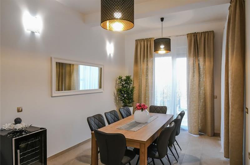 8 Bedroom Villa with 2 Pools and Sea Views near Opatija, sleeps 16