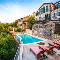 Studio Apartment with Shared Pool in Kotor Bay, Montenegro, Sleeps 2-3