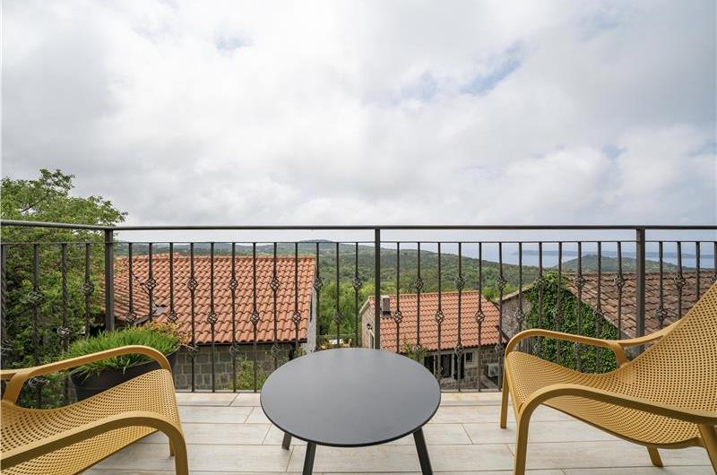 Studio Apartment with Shared Pool in Kotor Bay, Montenegro, Sleeps 2-3