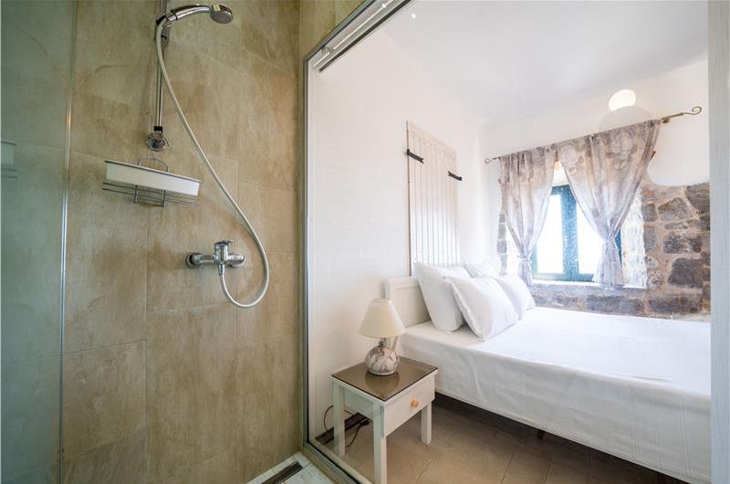 Studio Apartment with Shared Pool in Kotor Bay, Montenegro, Sleeps 2-3